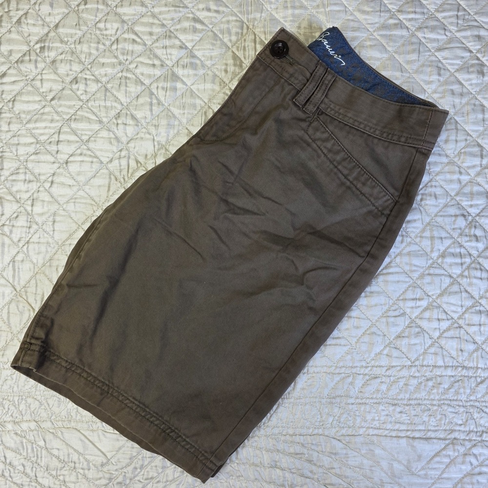 Eddie Bauer Legend Wash Brown Womens Size 6 Chino Shorts Bermuda Hiking Outdoor